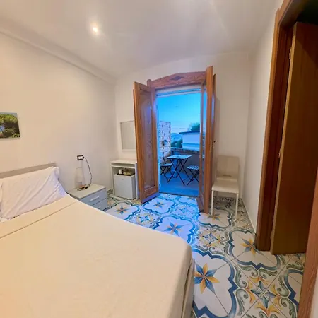 The View - Capodimonte 4*