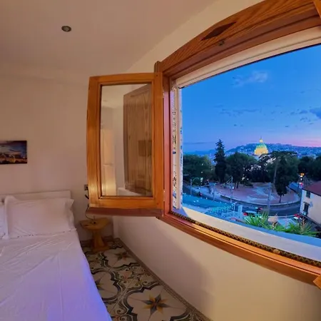 The View - Capodimonte 4*