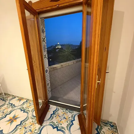 The View - Capodimonte Guest house Naples